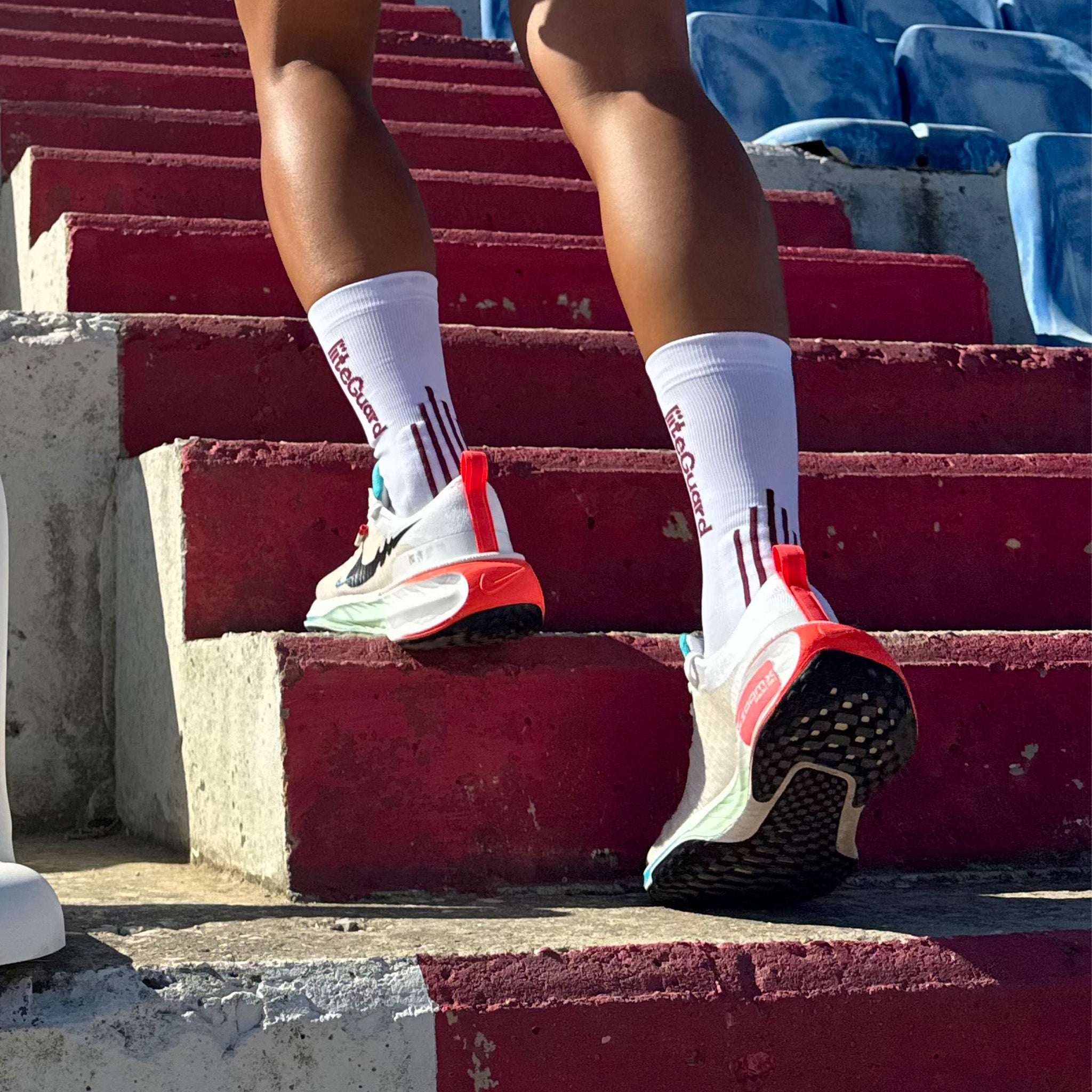 COMPRESSION SOCKS