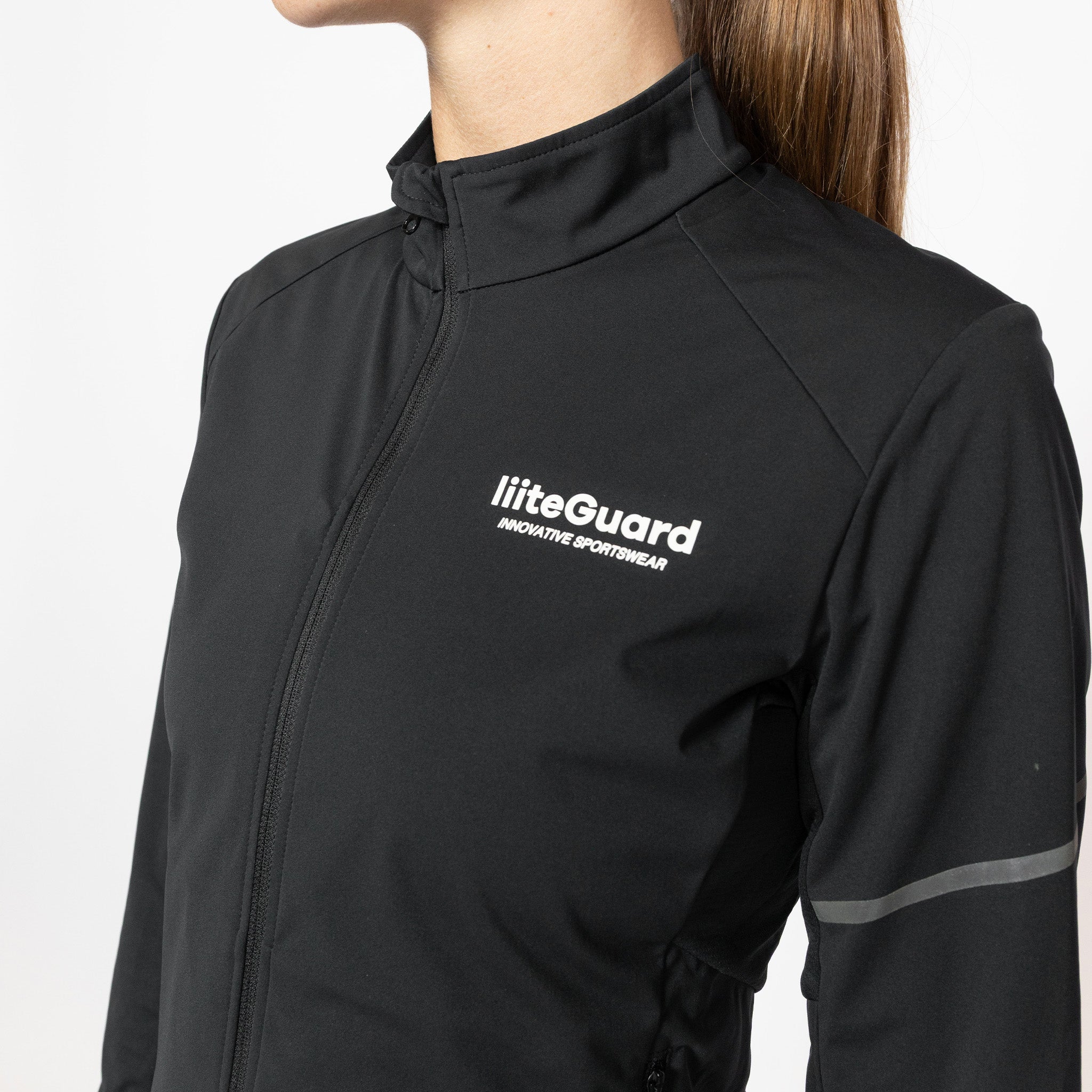liiteGuard HYDRO-TECH RUNNING JACKET (WOMEN) Jacket BLACK
