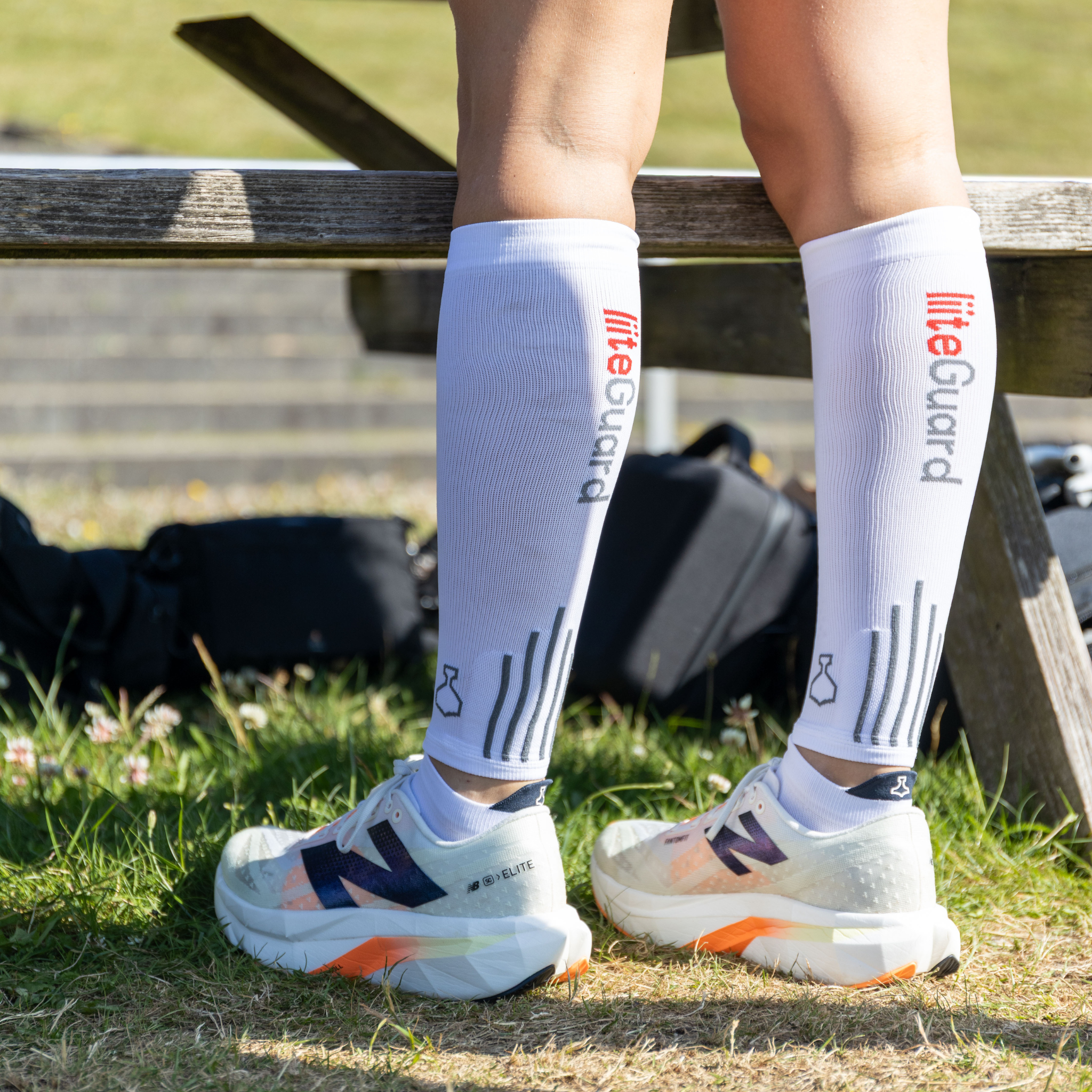 liiteGuard SHIN-TECH COMPRESSION CALF SLEEVE Leg sleeve WHITE