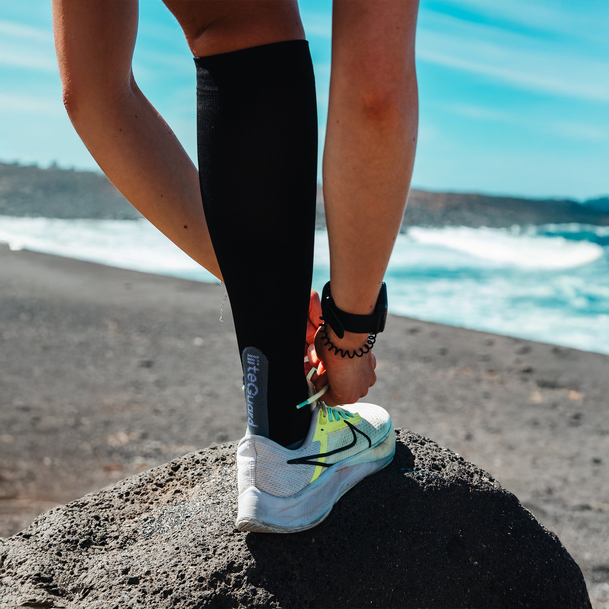 liiteGuard SHIN-TECH LIGHT RUNNING SOCK Long socks BLACK