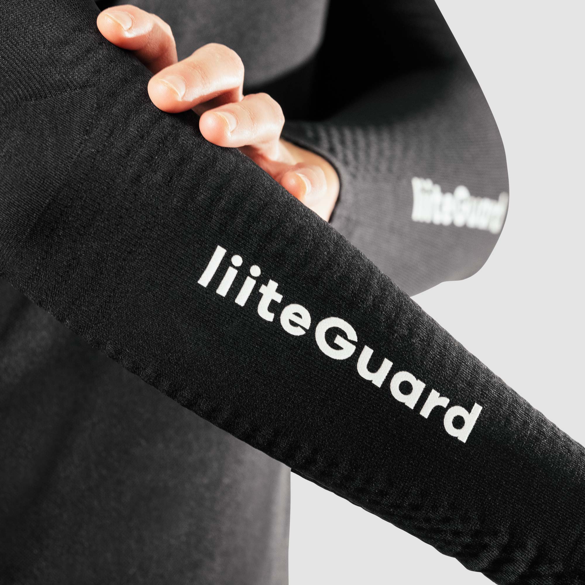 liiteGuard TECH ARM SLEEVE Arm sleeve BLACK