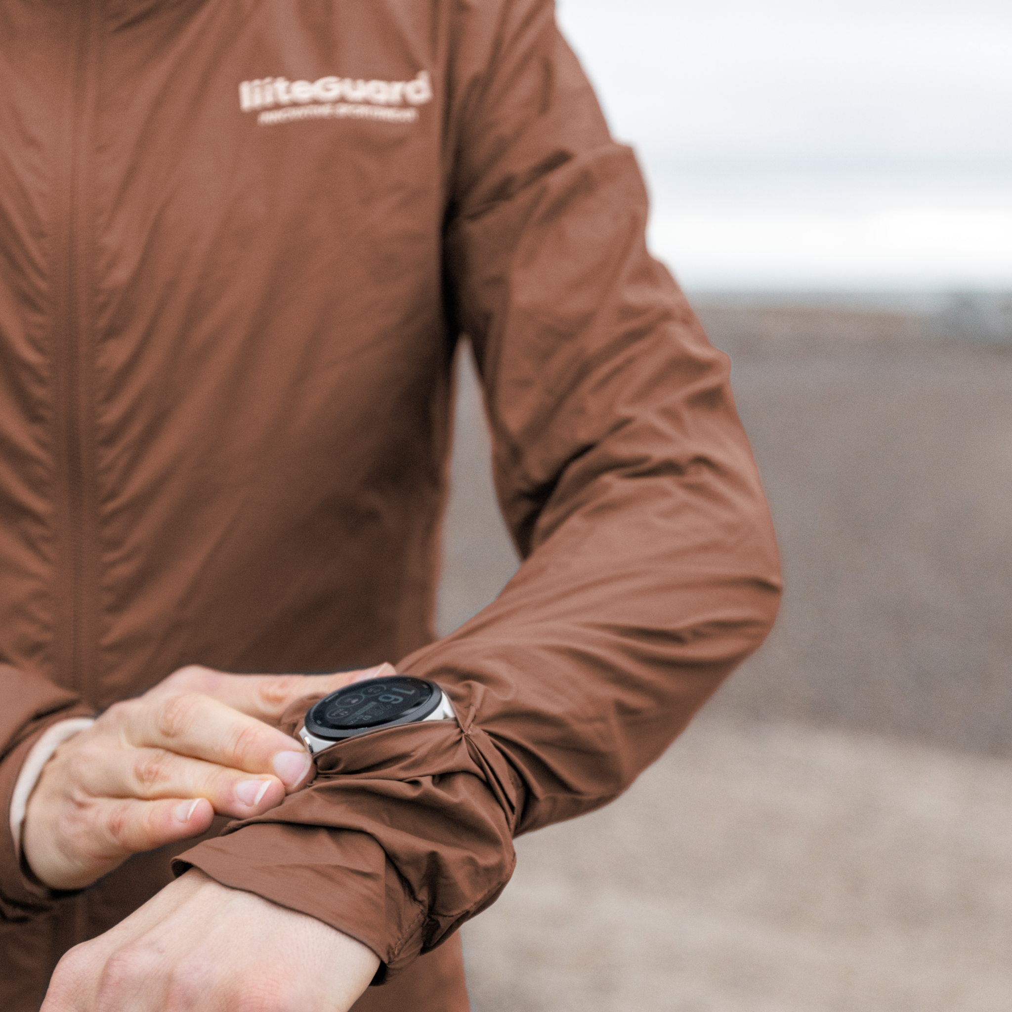 liiteGuard AERO-TECH WINDBREAKER (MEN) Top Cocoa Brown