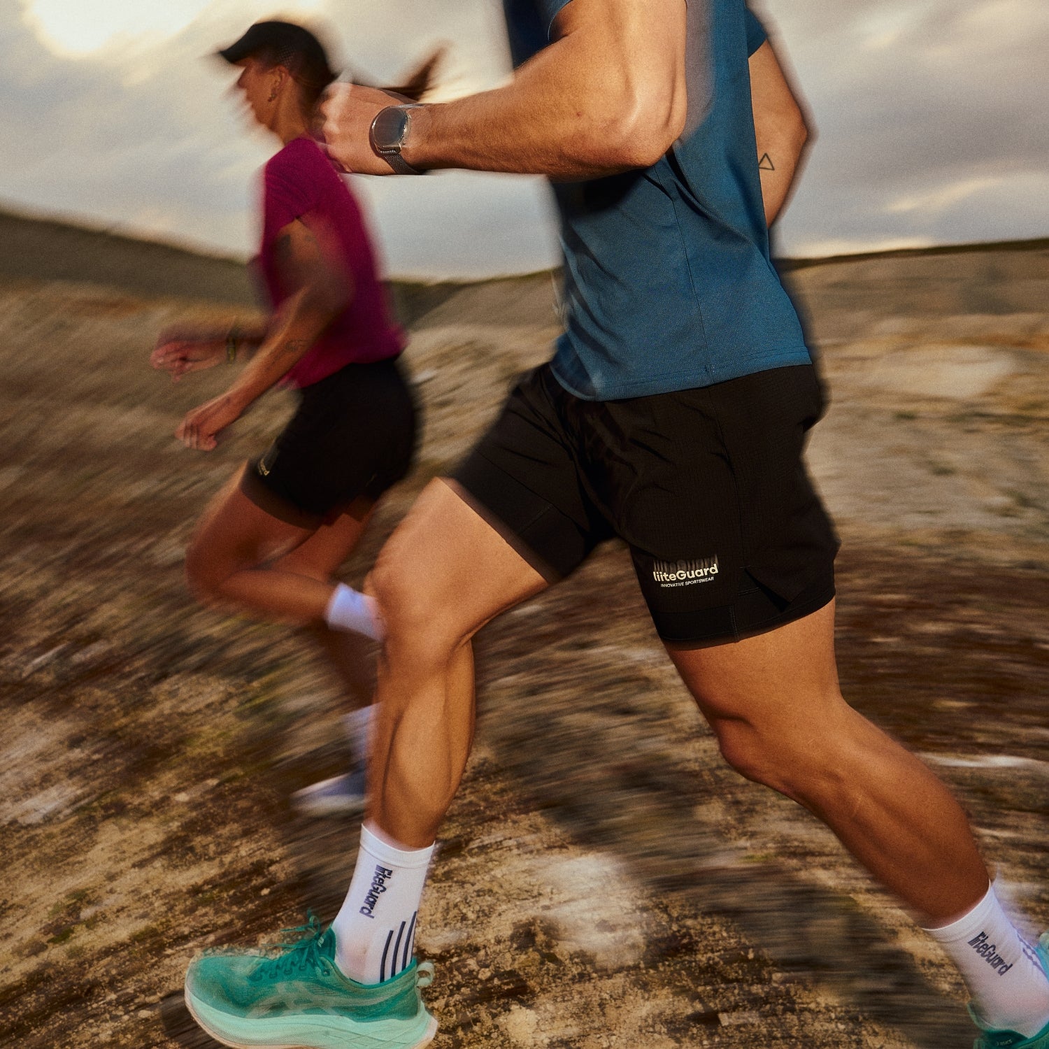 liiteGuard GLU-TECH RUNNING 2IN1 SHORTS (MEN) Shorts BLACK