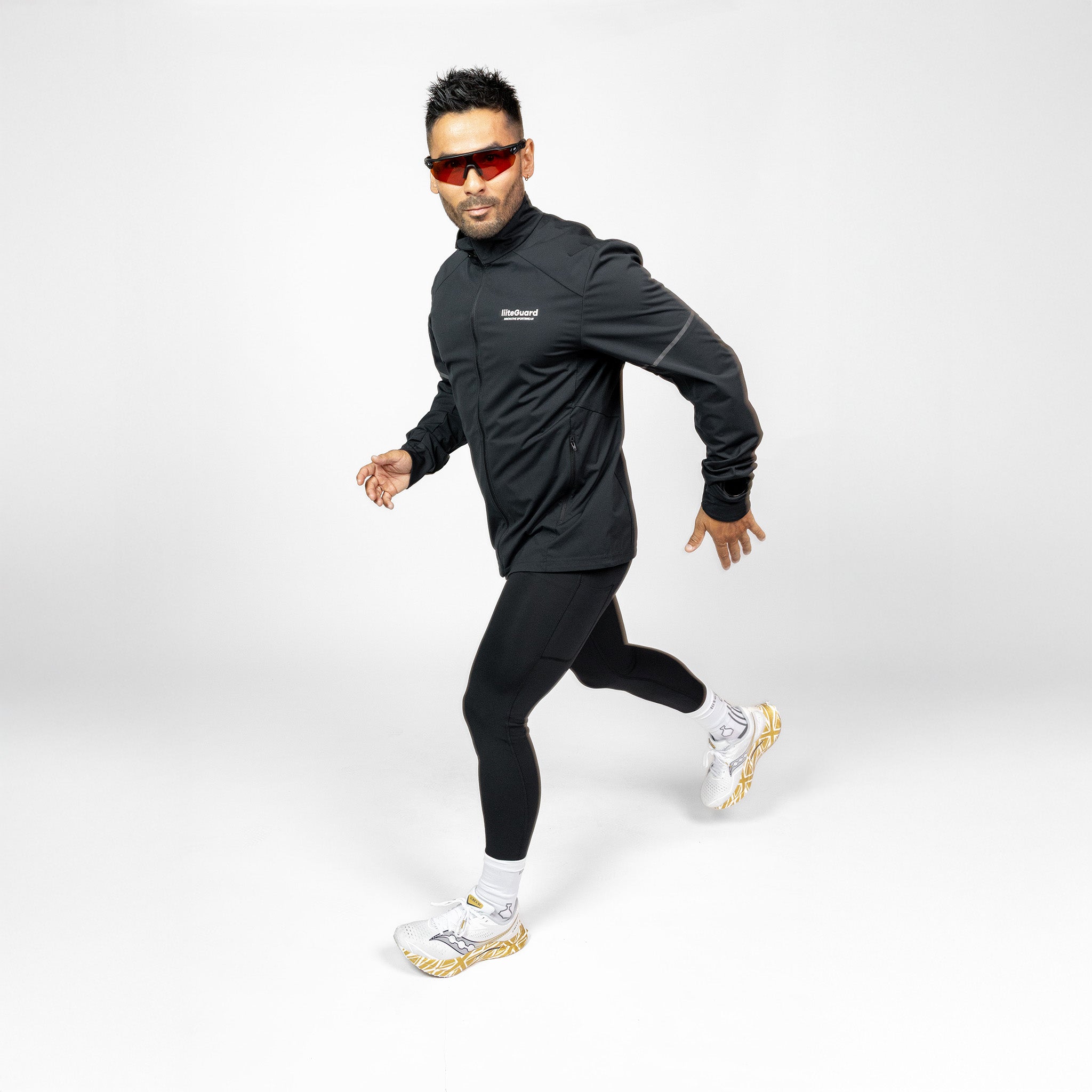 liiteGuard HYDRO-TECH RUNNING JACKET (MEN) Jacket BLACK
